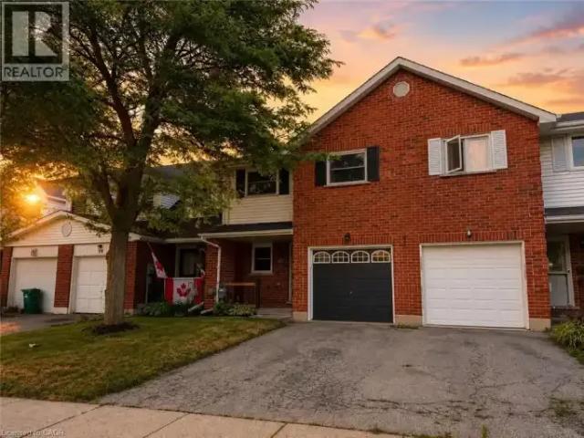 3 Bedroom Townhouse Cambridge ON 104711634
