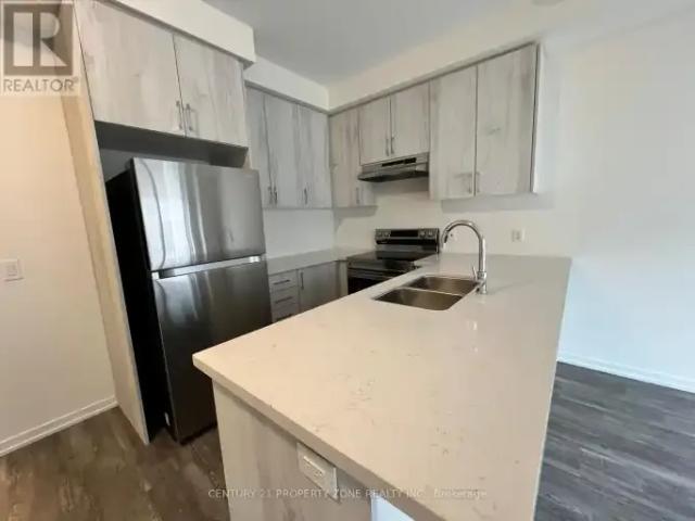 3 Bedroom Townhouse Cambridge ON 105072052