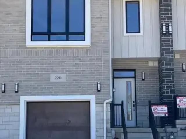 3 Bedroom Townhouse Cambridge ON 105281900
