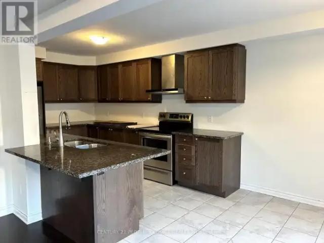 3 Bedroom Townhouse Cambridge ON LS103030714