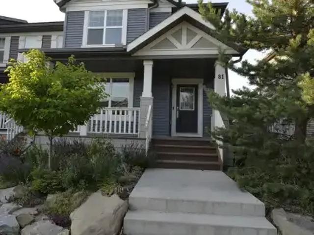 3 Bedroom Townhouse Cochrane AB 104362722