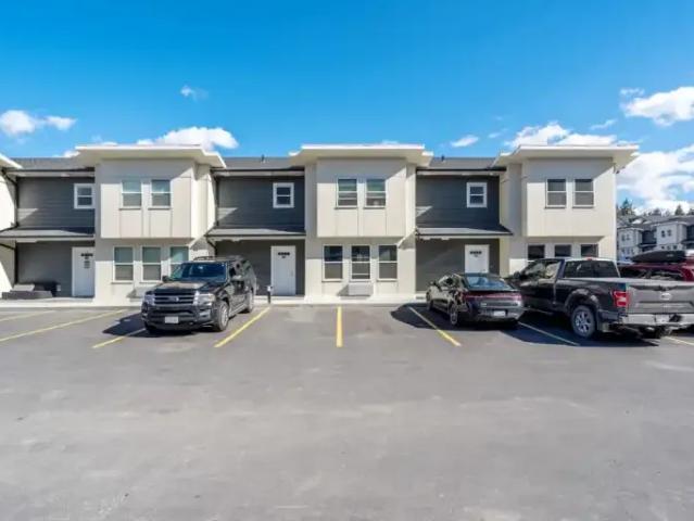 3 Bedroom Townhouse Cranbrook BC 102770494