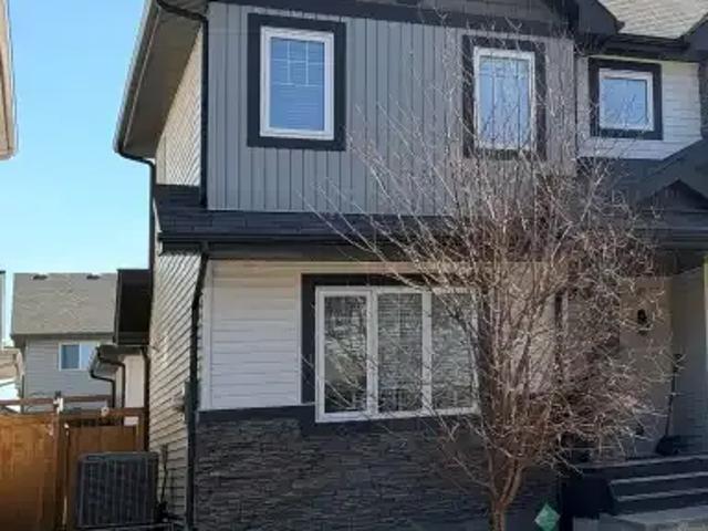 3 Bedroom Townhouse Edmonton AB LS101556131