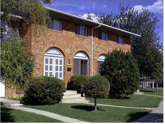 3 Bedroom Townhouse Edmonton AB LS96586103