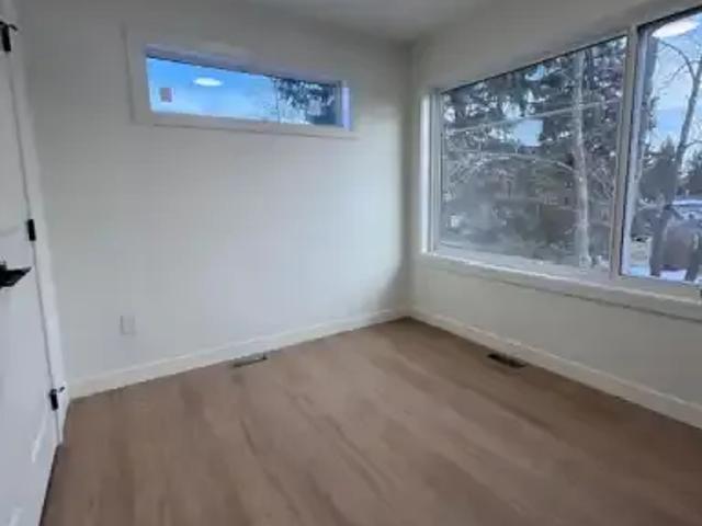 3 Bedroom Townhouse Edmonton AB LS99505176
