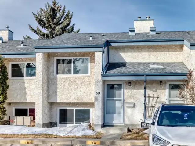 3 Bedroom Townhouse Edmonton AB 100761113
