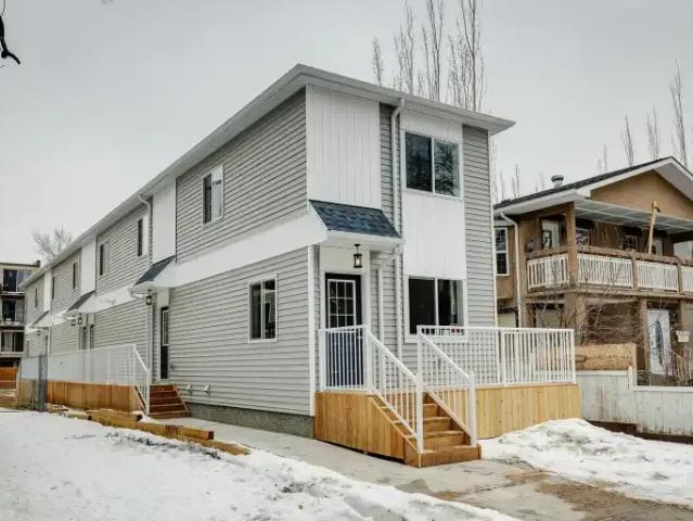 3 Bedroom Townhouse Edmonton AB 102085793