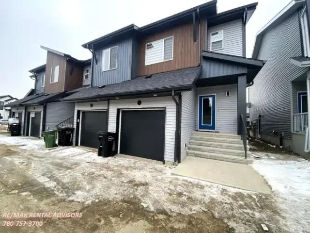 3 Bedroom Townhouse Edmonton AB 102578597