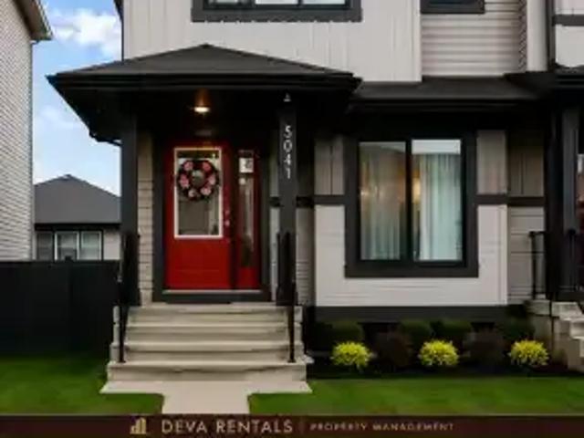 3 Bedroom Townhouse Edmonton AB 102847329