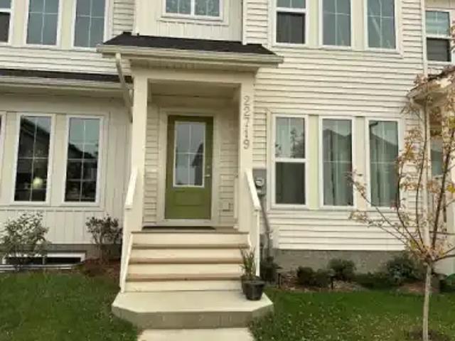 3 Bedroom Townhouse Edmonton AB 103178763