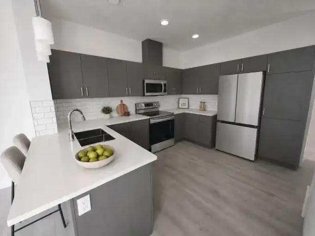 3 Bedroom Townhouse Edmonton AB 104182703