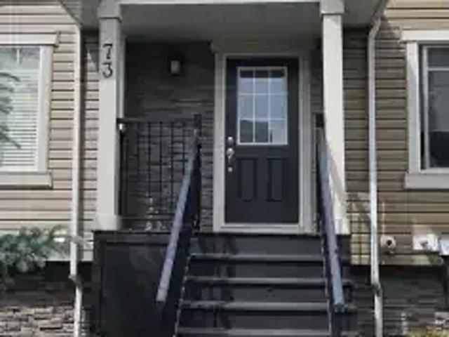 3 Bedroom Townhouse Edmonton AB 104362571