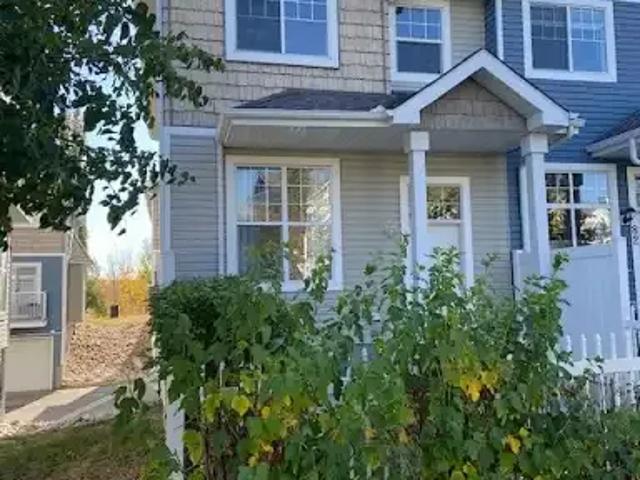 3 Bedroom Townhouse Edmonton AB 104470596