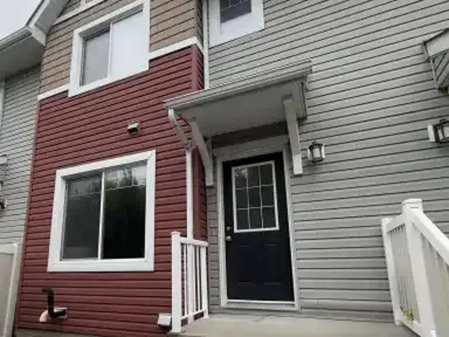 3 Bedroom Townhouse Edmonton AB 105071797