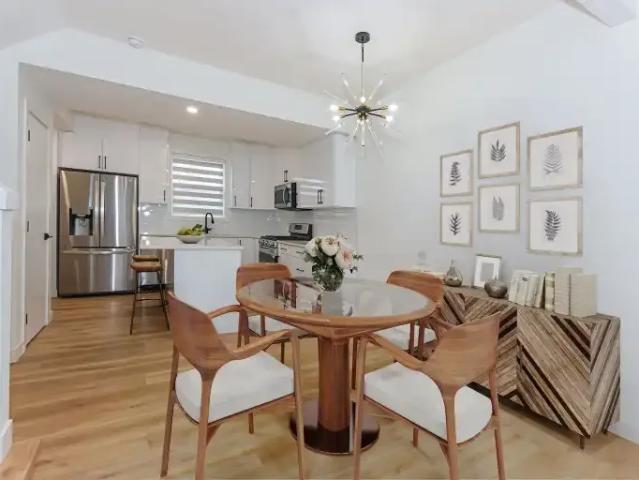 3 Bedroom Townhouse Edmonton AB 105198290