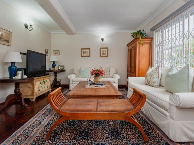 3 Bedroom Townhouse For Sale in Mulbarton
