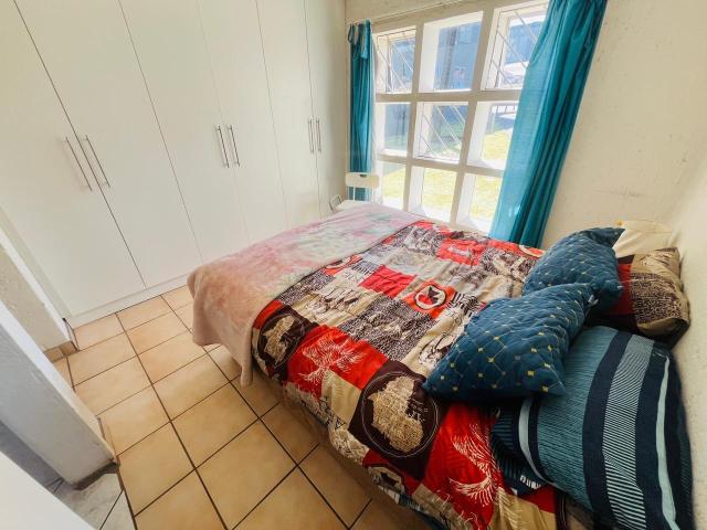 3 Bedroom Townhouse For Sale in Mulbarton