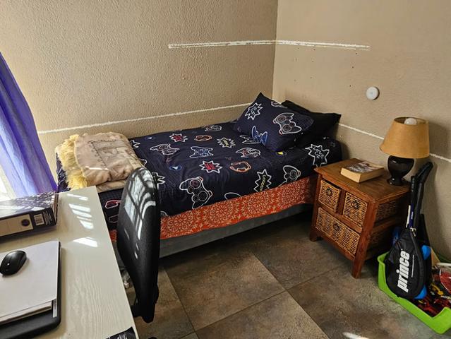 3 Bedroom Townhouse For Sale in Meyersdal