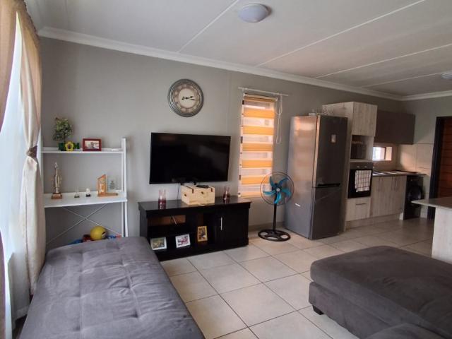 3 Bedroom Townhouse For Sale in Montana