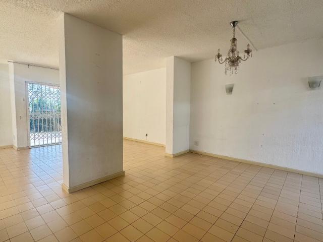 3 Bedroom Townhouse For Sale in Morningside