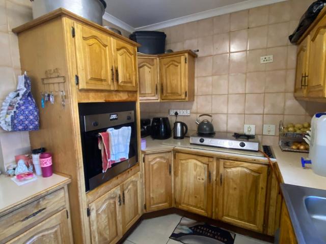 3 Bedroom Townhouse For Sale in New Market