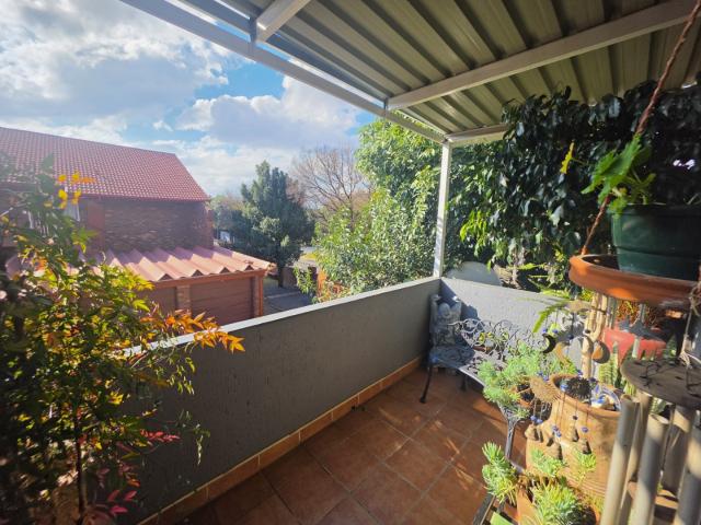 3 Bedroom Townhouse For Sale in New Redruth