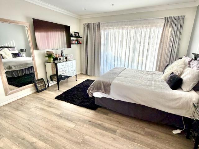 3 Bedroom Townhouse For Sale in New Redruth