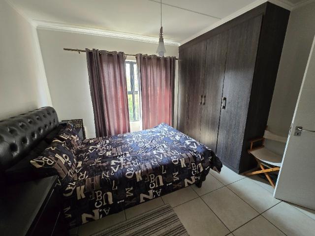 3 Bedroom Townhouse For Sale in Oakdene