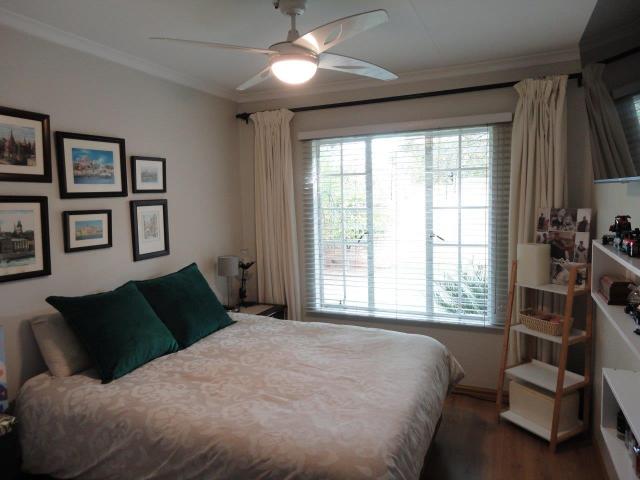 3 Bedroom Townhouse For Sale in Olivedale