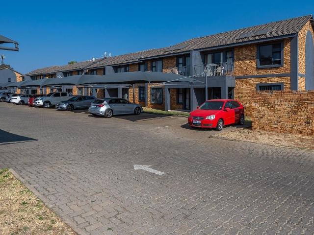 3 Bedroom Townhouse For Sale in Albemarle