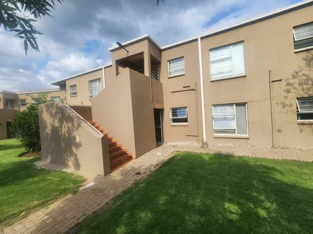 3 Bedroom Townhouse For Sale in Alberante