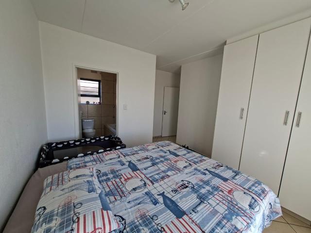 3 Bedroom Townhouse For Sale in Albertsdal