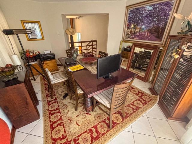 3 Bedroom Townhouse For Sale in Bassonia Estate
