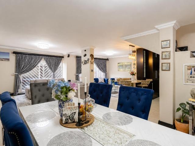 3 Bedroom Townhouse For Sale in Bassonia