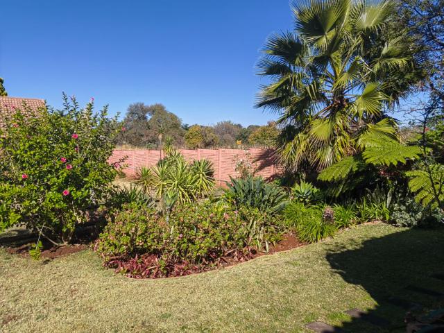 3 Bedroom Townhouse For Sale in Bela
