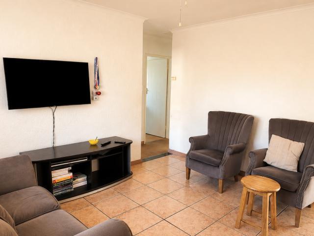 3 Bedroom Townhouse For Sale in Birchleigh