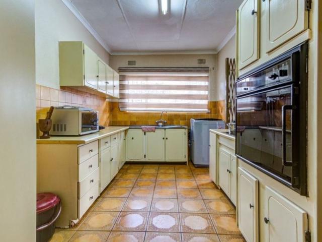 3 Bedroom Townhouse For Sale in Birchleigh