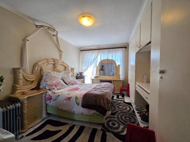 3 Bedroom Townhouse For Sale in Brackendowns