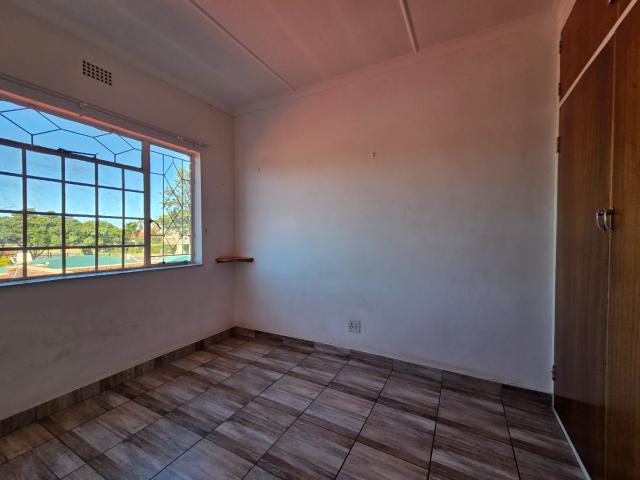 3 Bedroom Townhouse For Sale in Brackenhurst