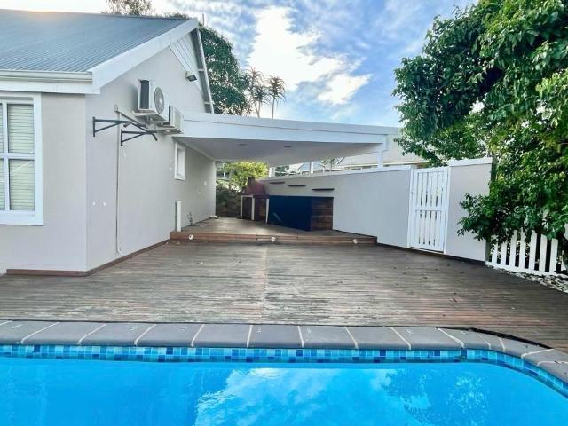 3 Bedroom Townhouse For Sale in Caledon Estate