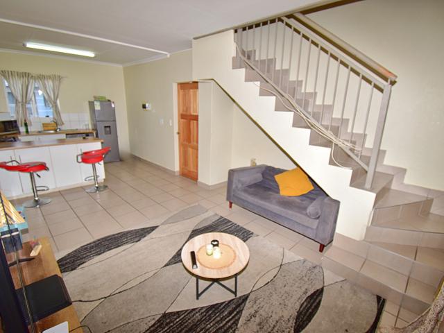 3 Bedroom Townhouse For Sale in Crystal Park