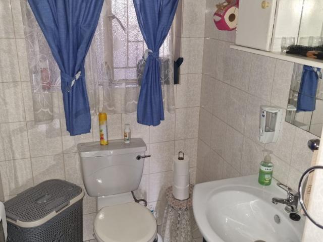 3 Bedroom Townhouse For Sale in Del Judor Ext 10