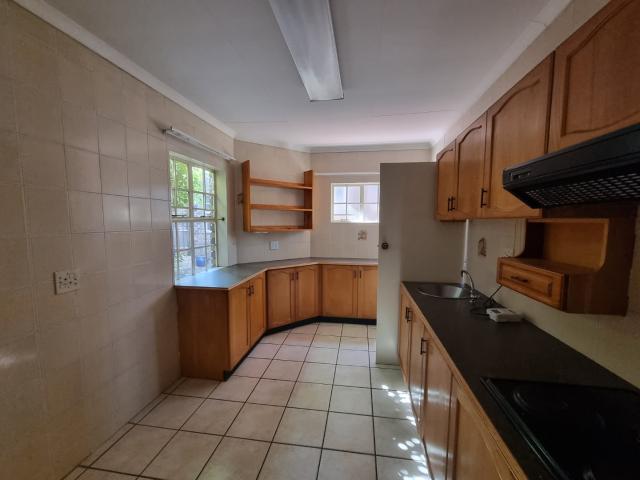 3 Bedroom Townhouse For Sale in Die Wilgers
