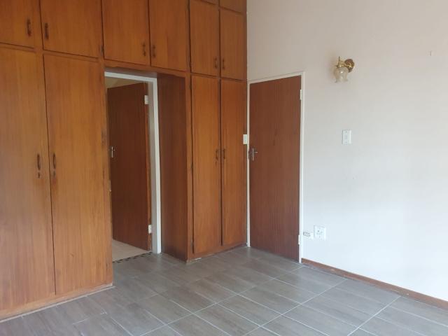 3 Bedroom Townhouse For Sale in Die Bult
