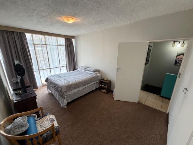 3 Bedroom Townhouse For Sale in Die Hoewes
