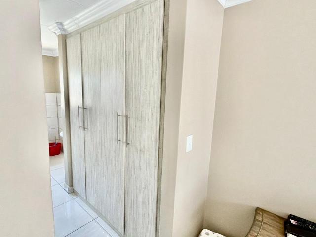 3 Bedroom Townhouse For Sale in Ellaton