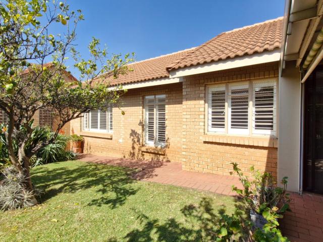 3 Bedroom Townhouse For Sale in Equestria