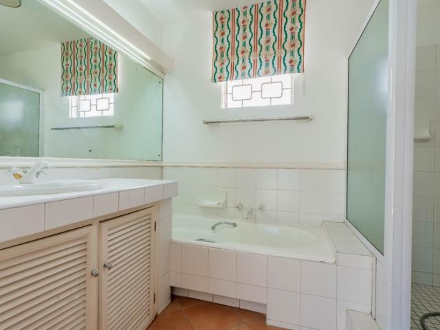 3 Bedroom Townhouse For Sale in Essenwood