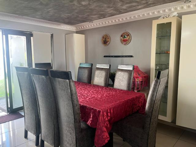 3 Bedroom Townhouse For Sale in Fauna Park