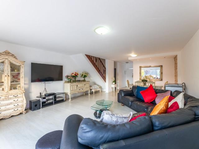 3 Bedroom Townhouse For Sale in Fourways Gardens